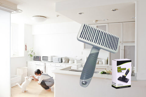 Cat brush, depilation brush with one button 